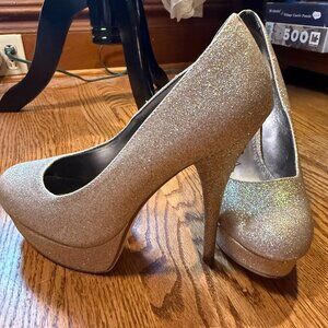 Brash Gold Glitter Platform Heels Size 9W